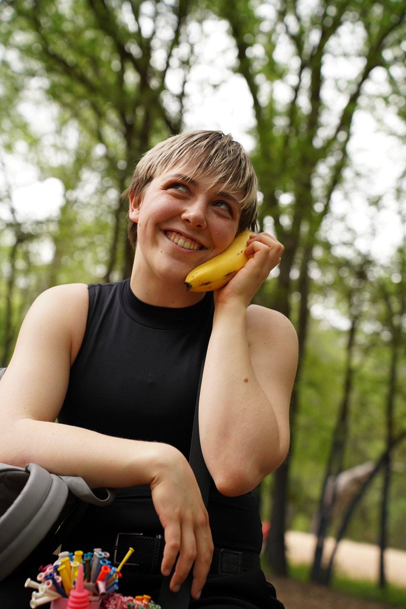 Lex with a telephone banana